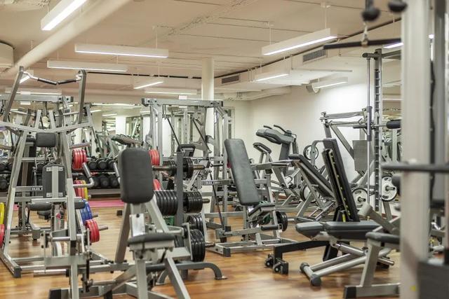 健身私教工作室一年利润，健身房私教收入怎么样？